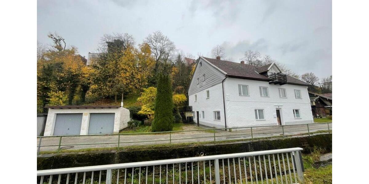 Mehrfamilienhaus, Wohnhaus Dingolfing - 12 Zimmer, 260 m&sup2;, 1.500&euro; | Angebot:24877228