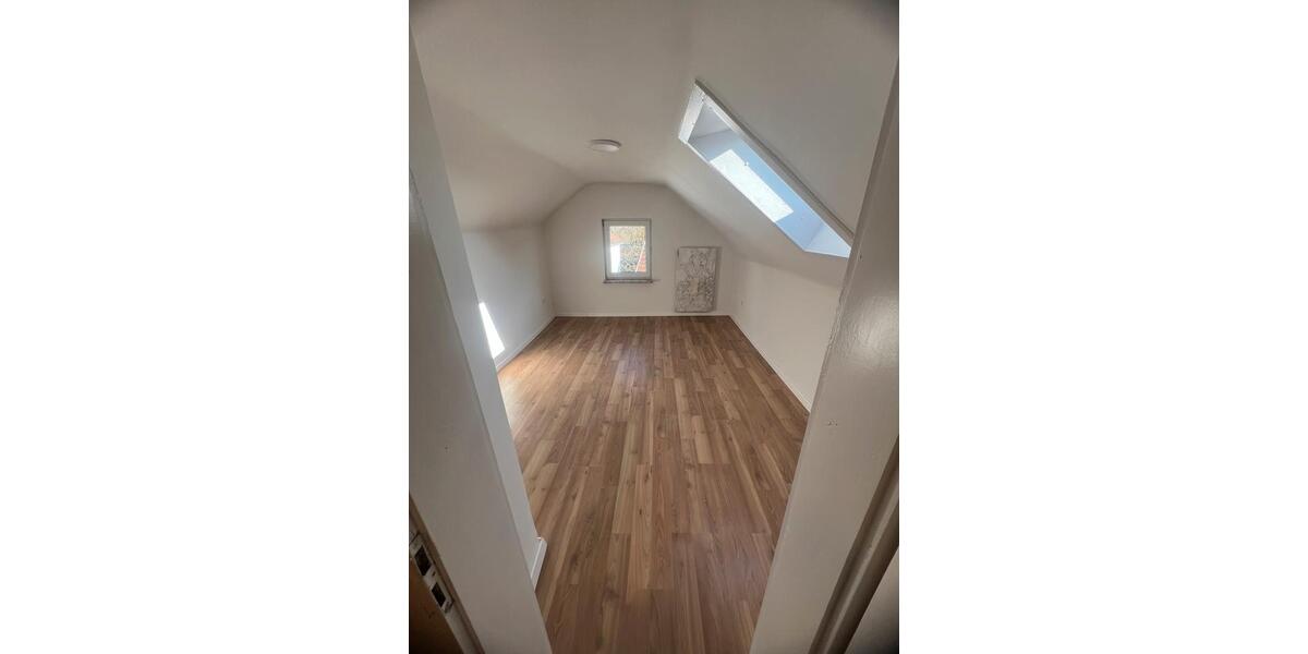 Einfamilienhaus Laaber - 4 Zimmer, 92 m&sup2;, 999&euro; | Angebot:25540024