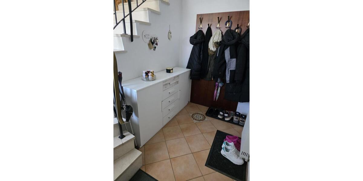Etagenwohnung Triftern - 4 Zimmer, 115 m&sup2;, 850&euro; | Angebot:26649453
