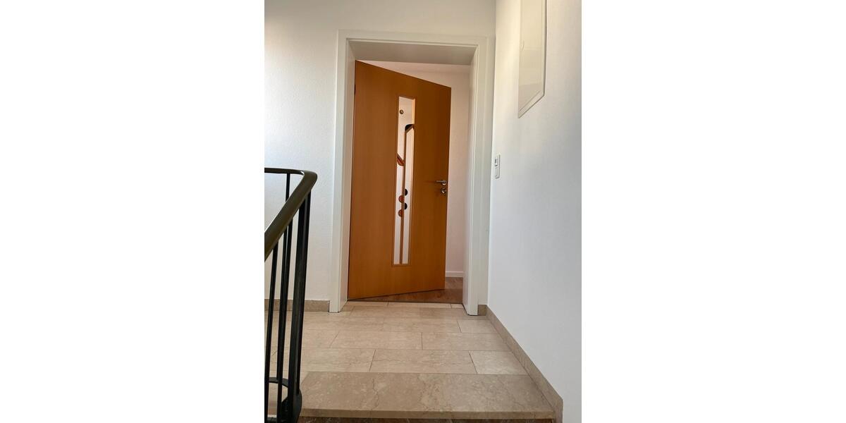 Dachgeschoßwohnung Hosenfeld - 4 Zimmer, 110 m&sup2;, 1.050&euro; | Angebot:24640837