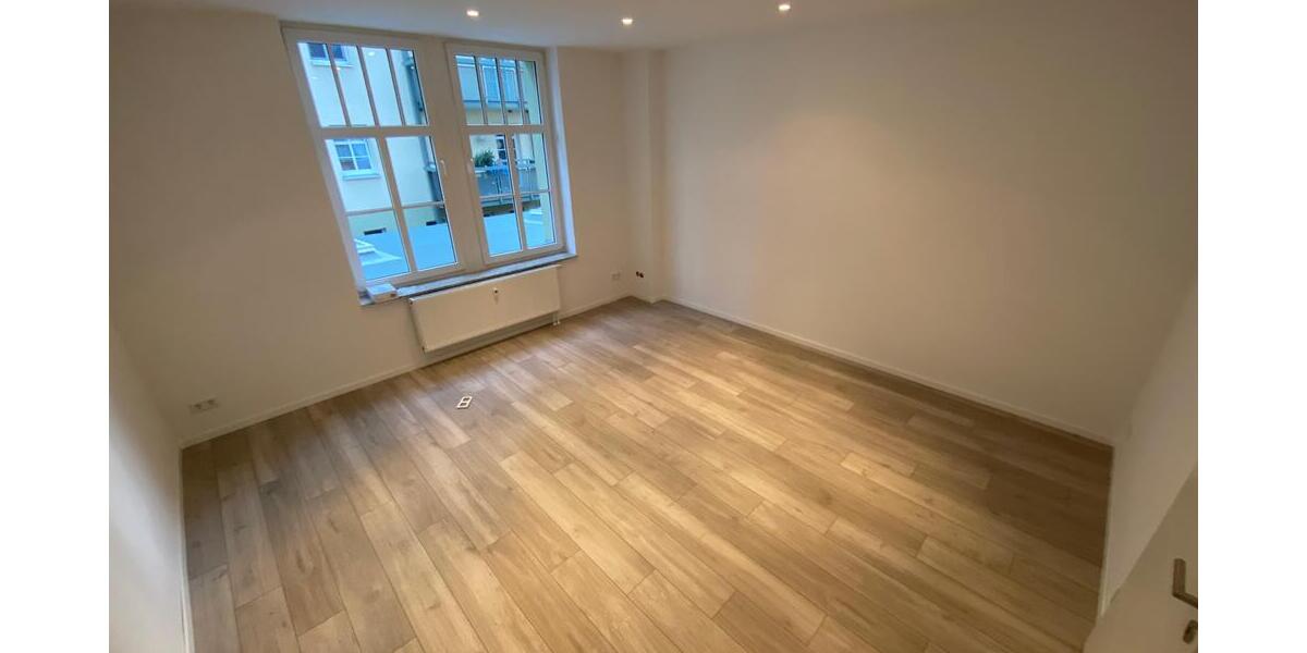 Außergewöhnlich wohnen! Großzügige 4-Raum-Wohnung mit Wohnküche, Komfortbad und Stellplatz in Gera. - Etagenwohnung Gera Ostviertel | Angebot:27284787