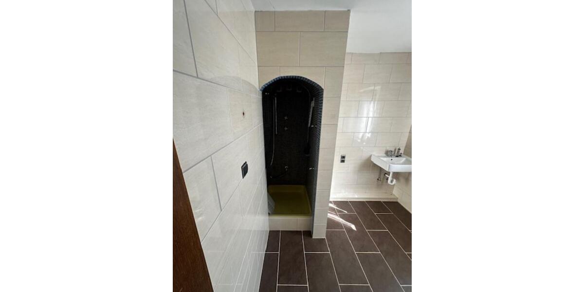 Etagenwohnung Reichshof - 2 Zimmer, 77 m&sup2;, 620&euro; | Angebot:25538417