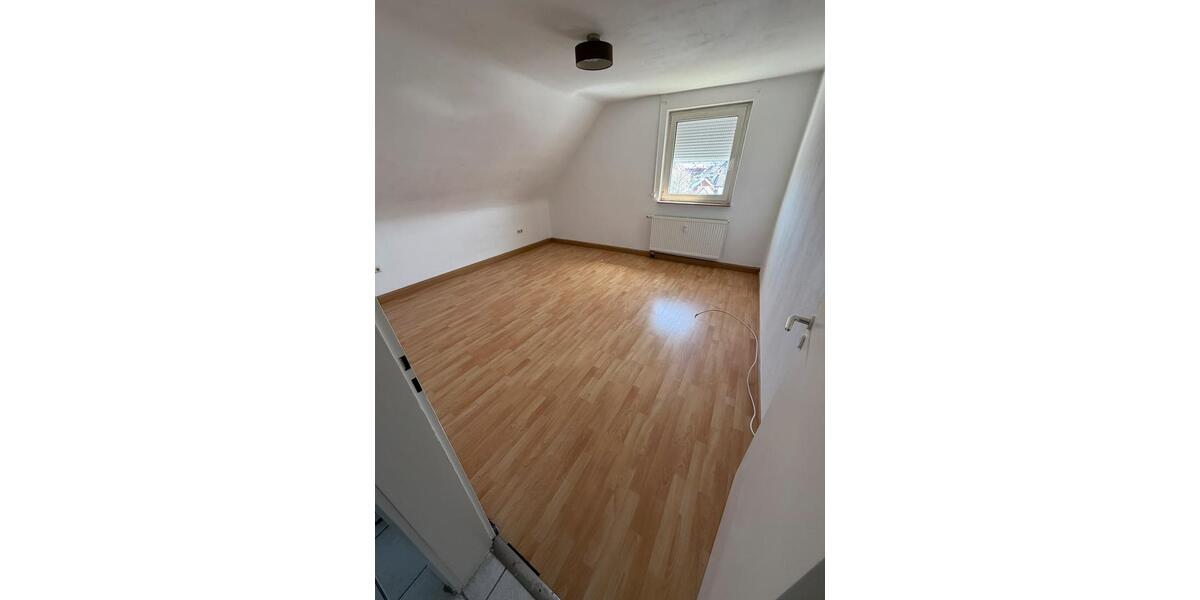 Wohnen auf Zeit Bruchsal - 4 Zimmer, 15 m&sup2;, 500&euro; | Angebot:26049302