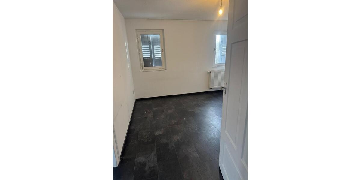 Dachgeschoßwohnung Schwäbisch Hall - 5 Zimmer, 110 m&sup2;, 750&euro; | Angebot:24604042