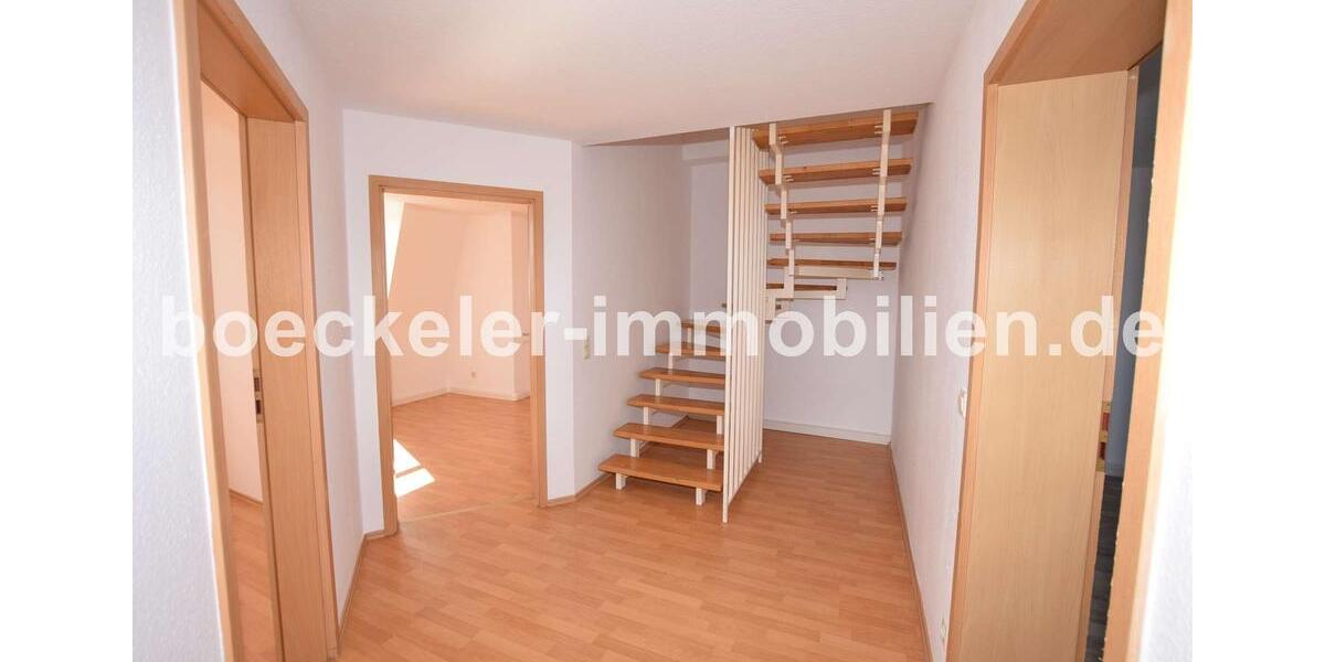 Maisonettenwohnung Weißenfels - 5 Zimmer, 97 m&sup2;, 535&euro; | Angebot:24675939