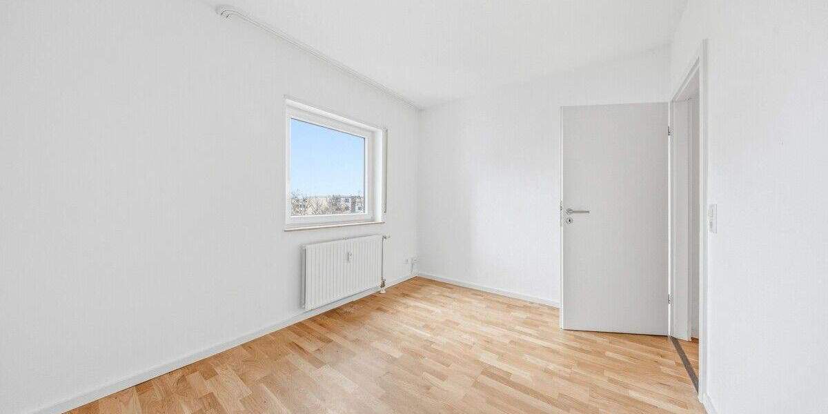 Etagenwohnung Karlsruhe Innenstadt-West - 3 Zimmer, 97 m&sup2;, 1.260&euro; | Angebot:25802570