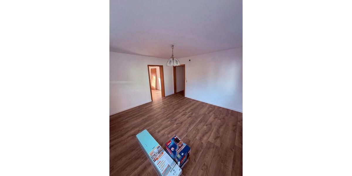 Etagenwohnung Burkardroth - 3 Zimmer, 79 m&sup2;, 680&euro; | Angebot:26677232