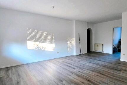 Wohnung Stegaurach - 3 Zimmer, 75 m&sup2;, 750&euro; | Angebot:26698863