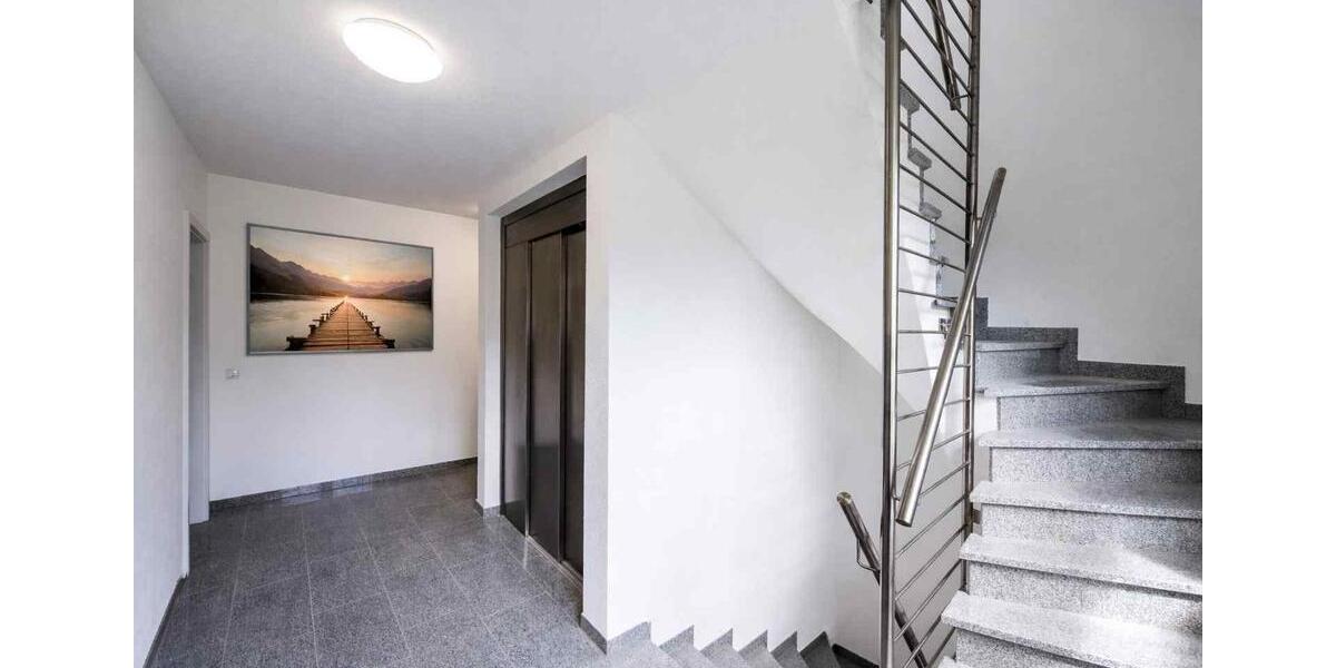 Dachgeschoßwohnung Oberndorf am Neckar - 3 Zimmer, 97 m&sup2;, 1.100&euro; | Angebot:24678669