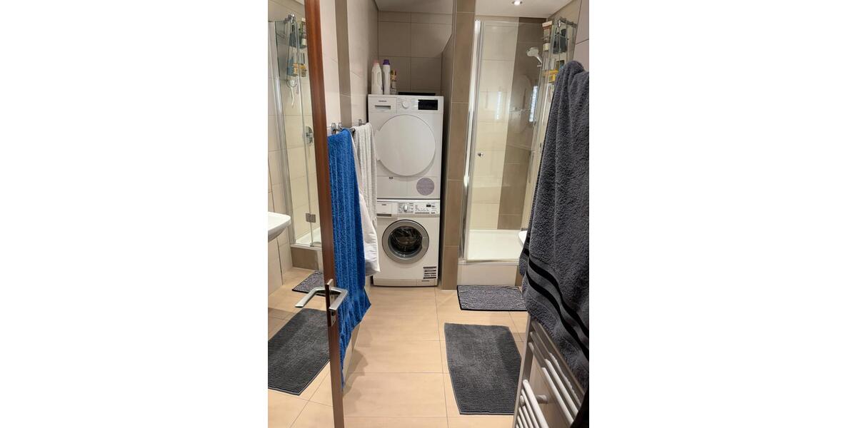 Wohnen auf Zeit Esslingen am Neckar Hegensberg - 15 Zimmer, 80 m&sup2;, 420&euro; | Angebot:26581446