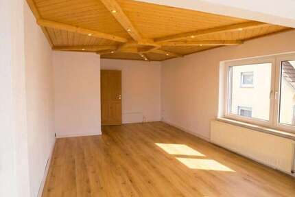 Wohnung Idstein - 3 Zimmer, 95 m&sup2;, 1.000&euro; | Angebot:25292989