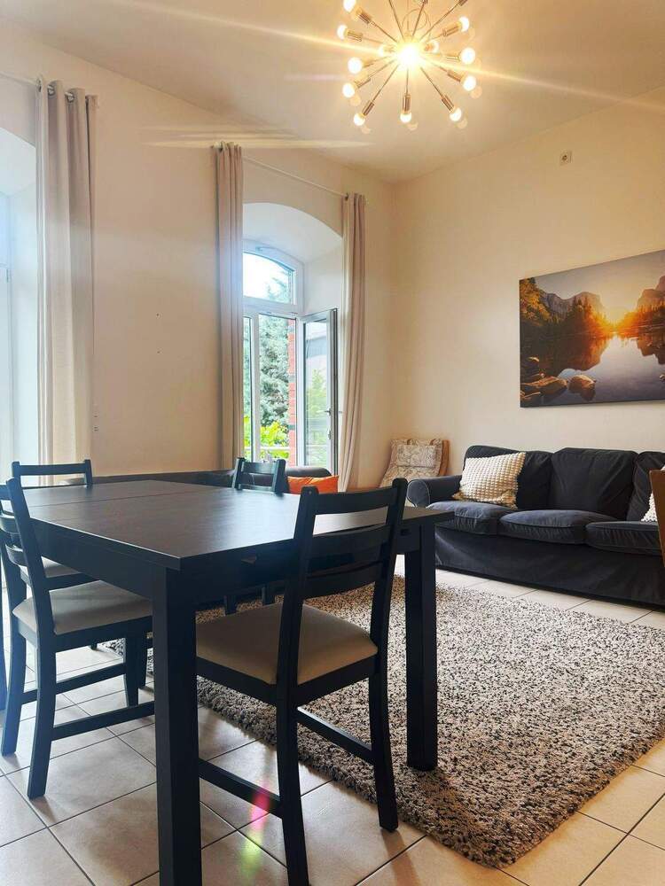 Einzigartige 2 Zi-Wohnung - Balkon & Garten