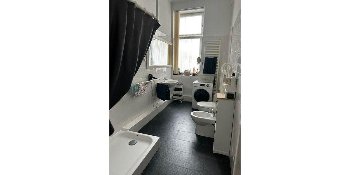 Etagenwohnung Jever - 5 Zimmer, 165 m&sup2;, 1.155&euro; | Angebot:26148012
