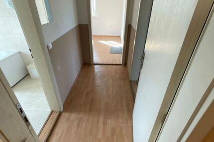 Wohnung Wanfried - 2 Zimmer, 52 m&sup2;, 300&euro; | Angebot:25657866