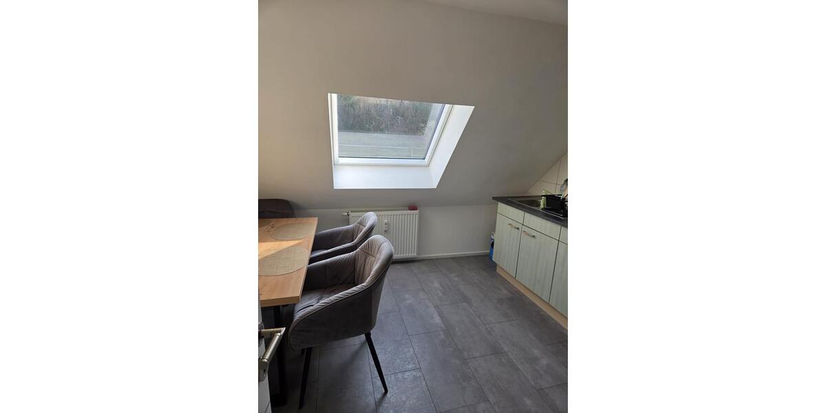 Dachgeschoßwohnung Offenburg - 3 Zimmer, 75 m&sup2;, 900&euro; | Angebot:25292947