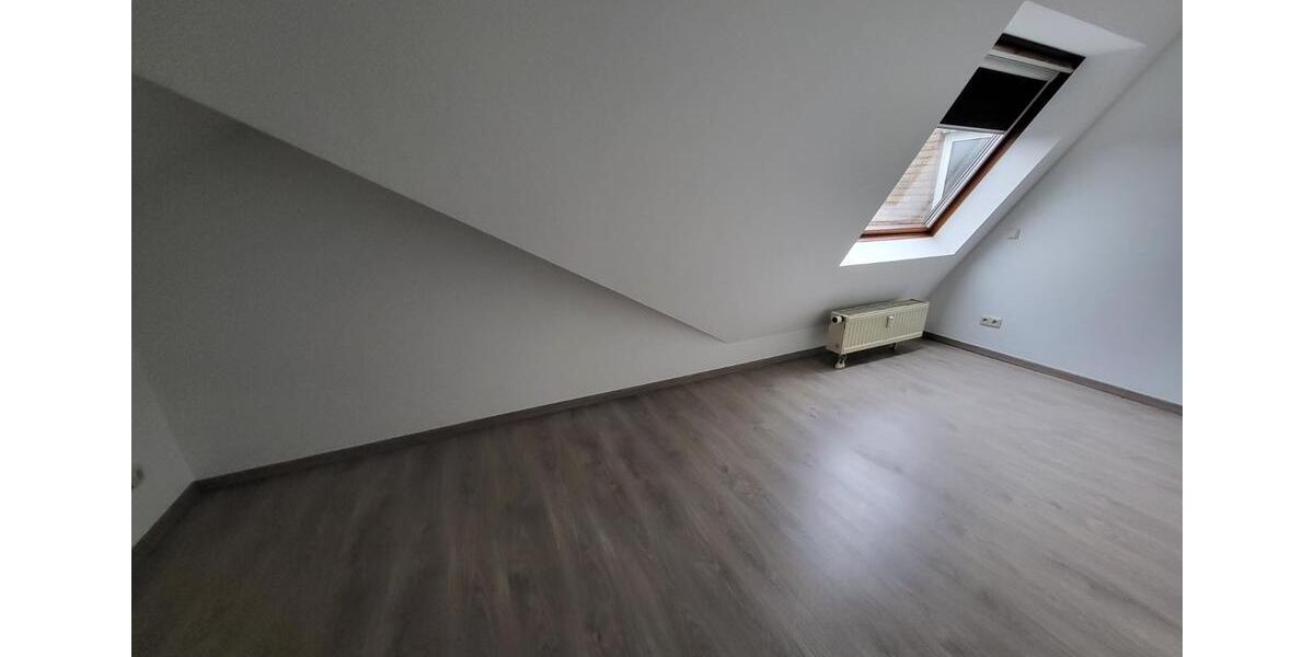 Dachgeschoßwohnung Elsdorf - 2 Zimmer, 56 m&sup2;, 590&euro; | Angebot:24350927