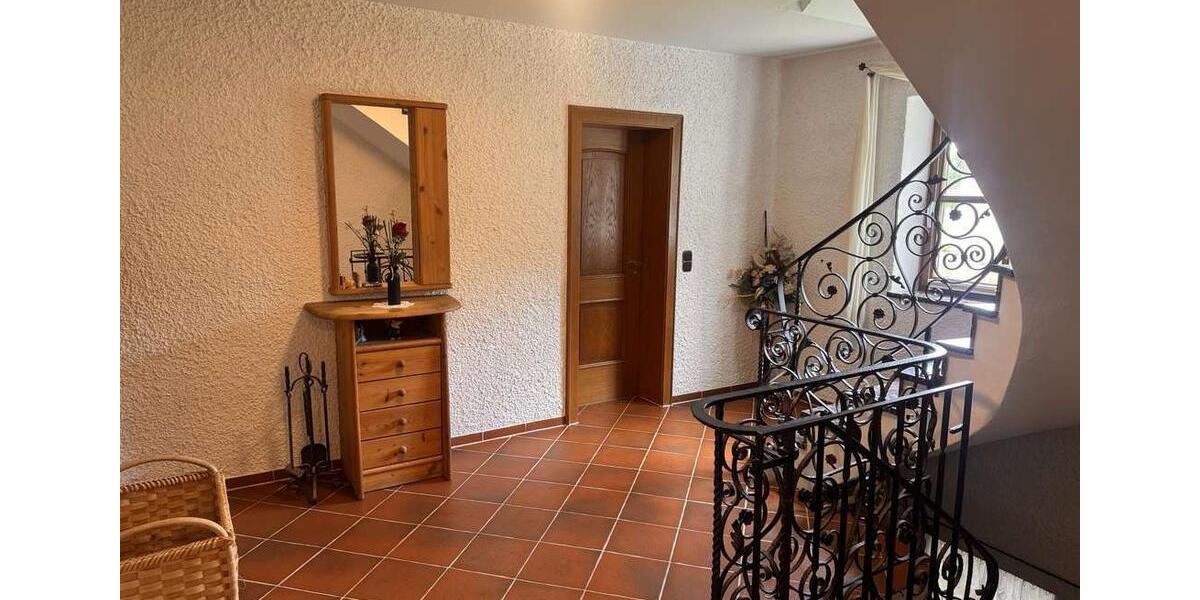 Einfamilienhaus Neuching - 7 Zimmer, 155 m&sup2;, 1.845&euro; | Angebot:26579624