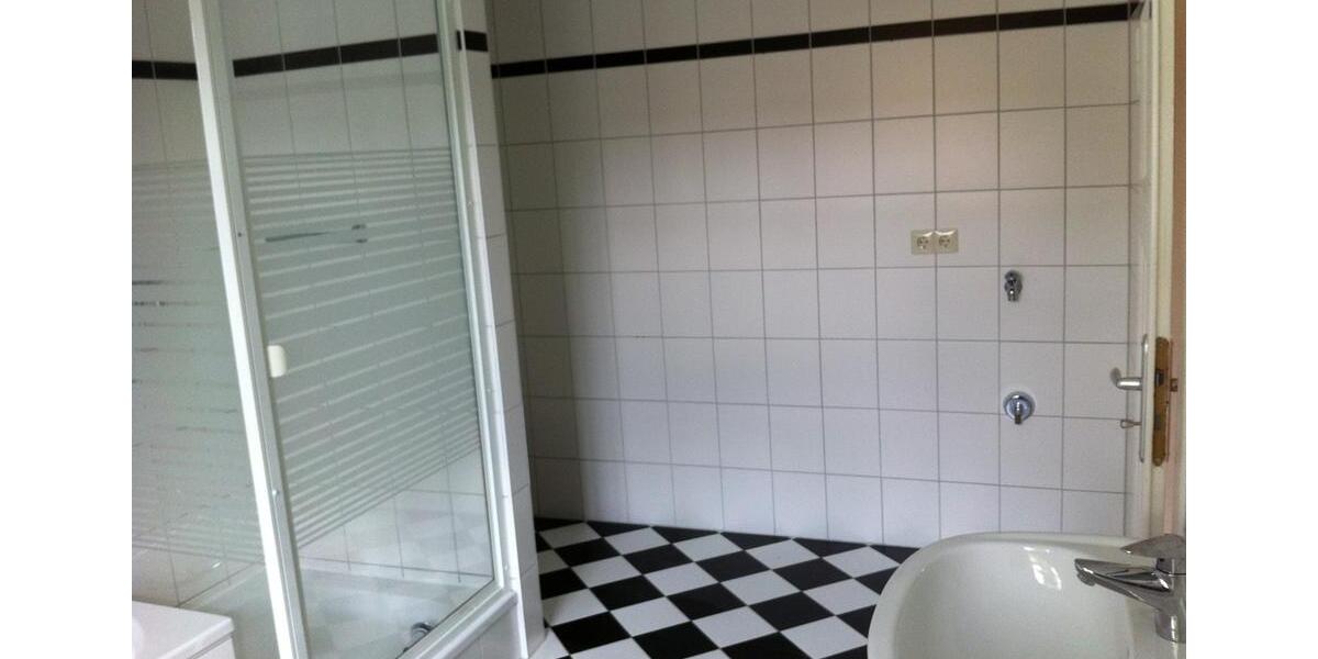 Etagenwohnung Freudenberg - 3 Zimmer, 80 m&sup2;, 1.050&euro; | Angebot:25087107