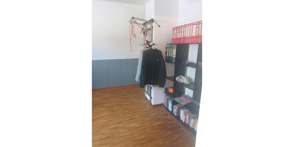 Dachgeschoßwohnung Bad Arolsen - 4 Zimmer, 115 m&sup2;, 950&euro; | Angebot:26004101