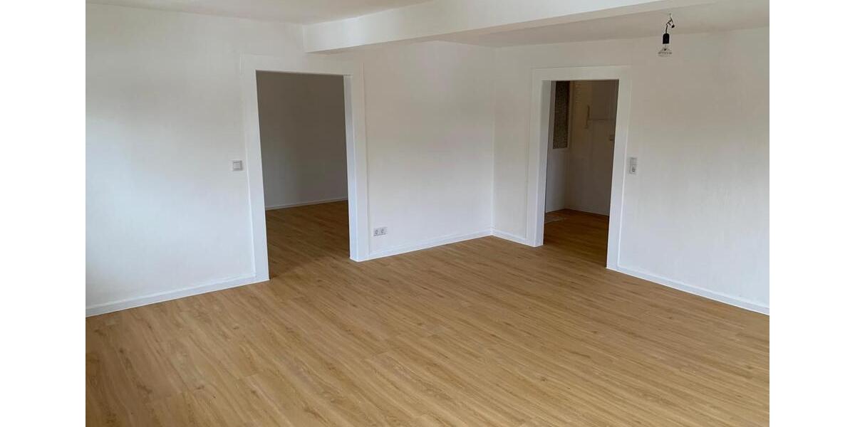 Etagenwohnung Arnstadt - 3 Zimmer, 75 m&sup2;, 650&euro; | Angebot:26701840