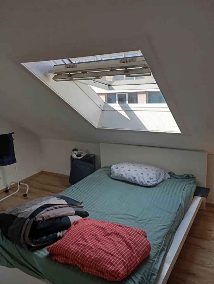 Ich Biete eine Zimmer zum mieten