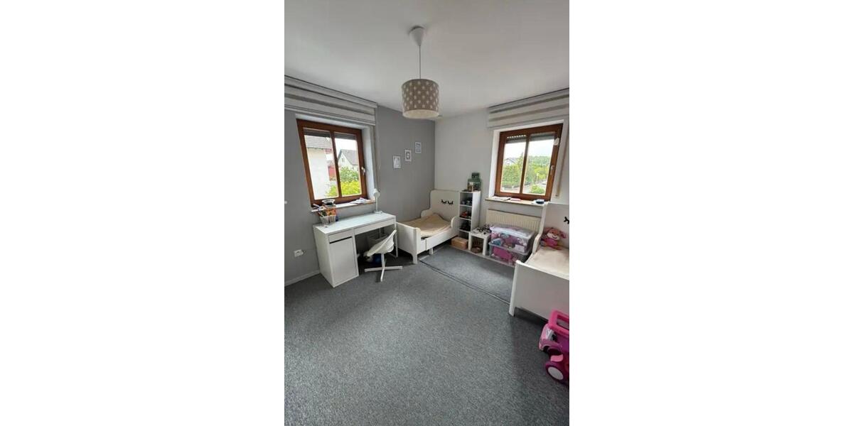 3-Zimmer-Wohnung mit Balkon, Stellplatz & Einbauküche 3 zimmer