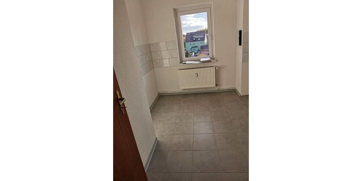 Etagenwohnung Jüterbog - 3 Zimmer, 78 m&sup2;, 734&euro; | Angebot:25914013