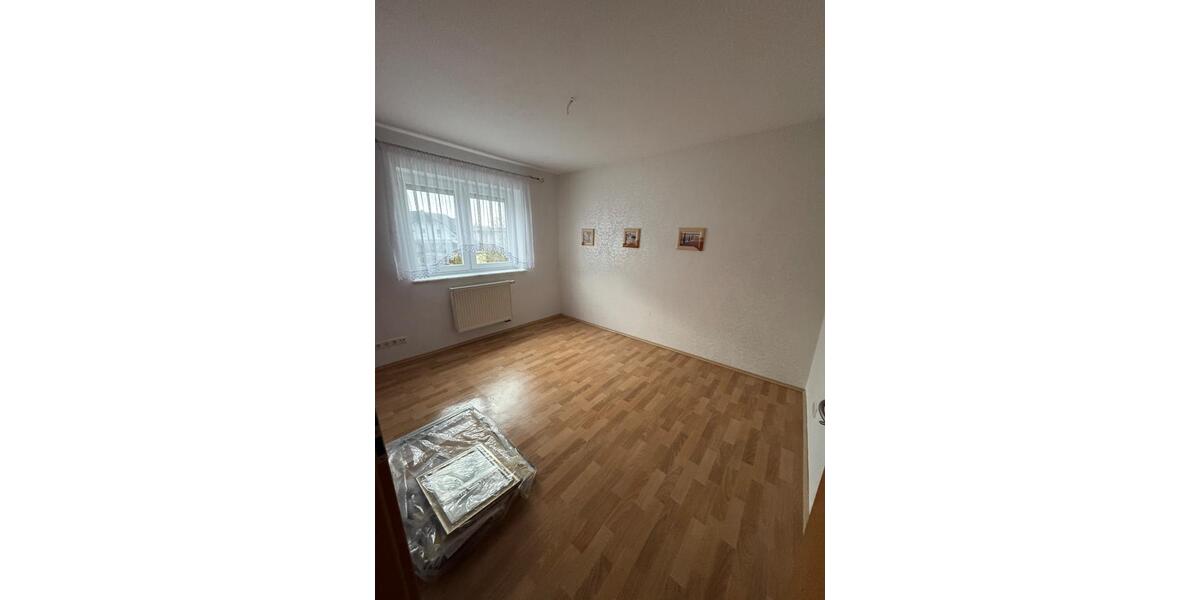 Etagenwohnung Lich - 3 Zimmer, 95 m&sup2;, 1.000&euro; | Angebot:26548811