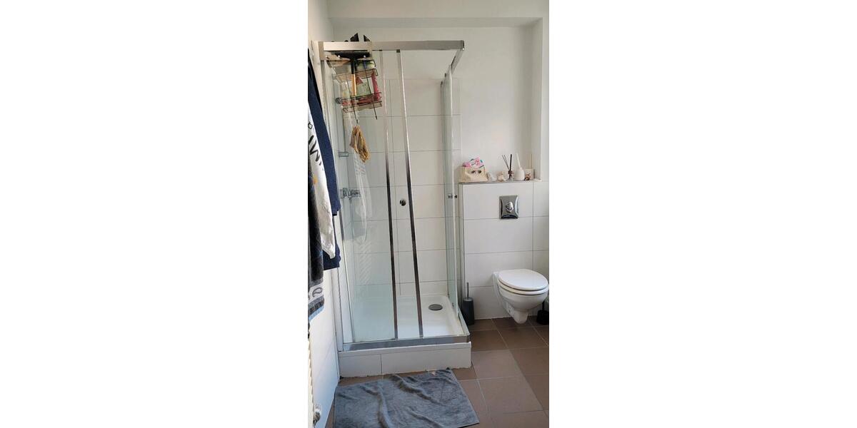 Wohnen auf Zeit Halle (Saale) - 12 Zimmer, 130 m&sup2;, 380&euro; | Angebot:26031318