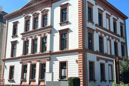 Repräsentative Bürofläche in denkmalgeschütztem Villenobjekt 5 zimmer