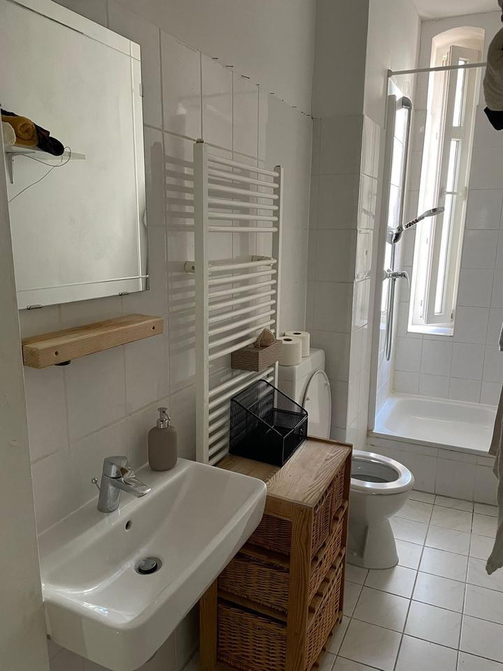 UNTERMIETE: 2 Zimmer Wohnung in Friedrichshain