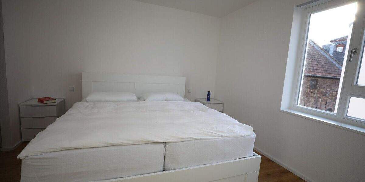 Einfamilienhaus Niederdorfelden - 7 Zimmer, 210 m&sup2;, 3.100&euro; | Angebot:25665446