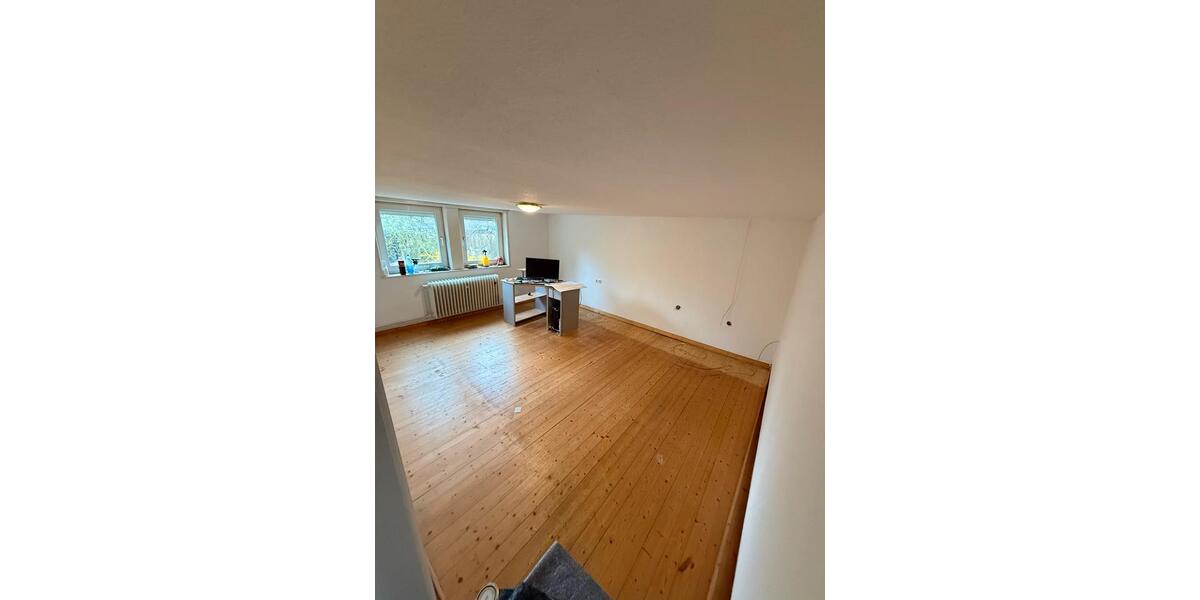 Etagenwohnung Hameln - 4 Zimmer, 110 m&sup2;, 1.200&euro; | Angebot:26067760