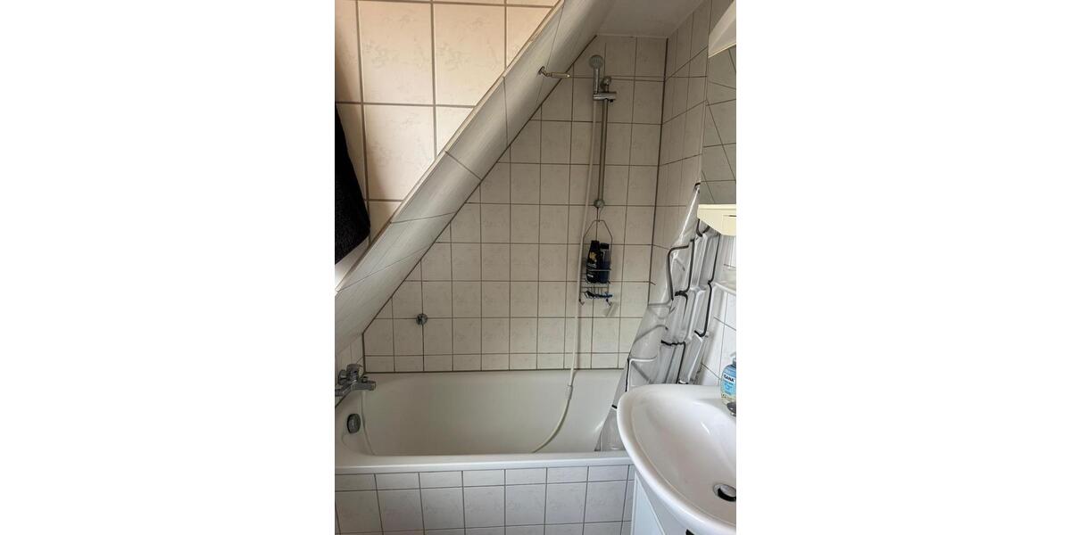 Dachgeschoßwohnung Drakenburg - 3 Zimmer, 82 m&sup2;, 680&euro; | Angebot:25839478