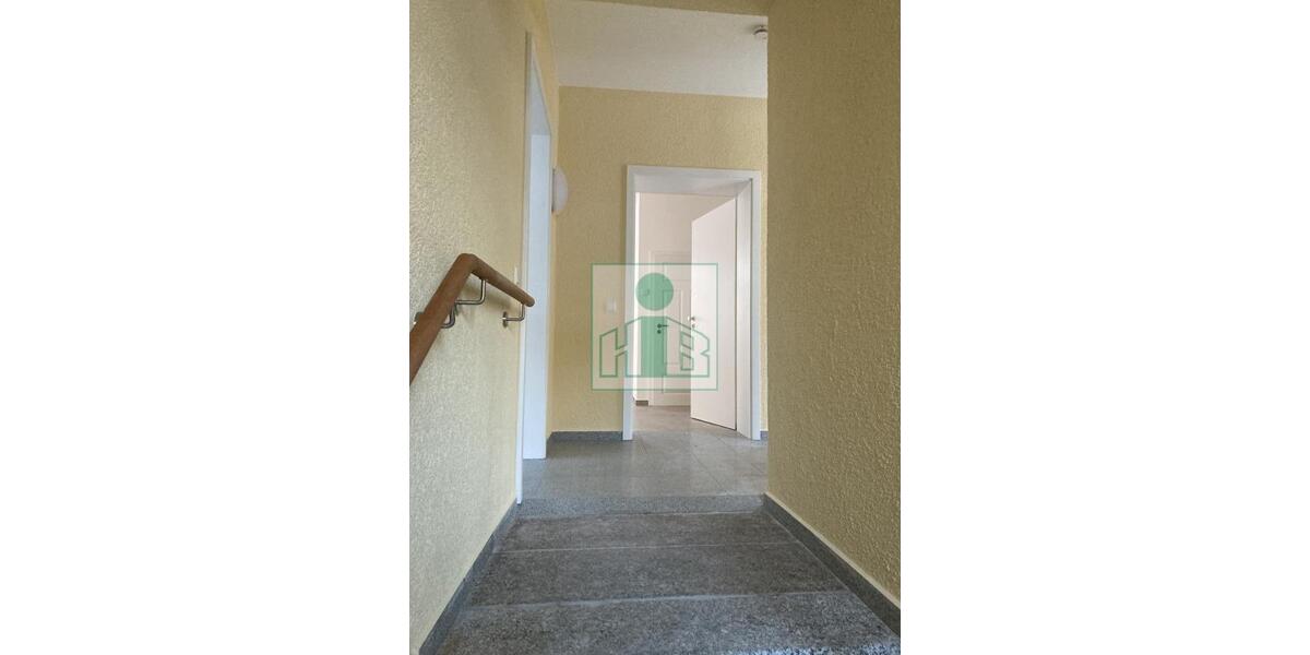 Etagenwohnung Löbau - 1 Zimmer, 37 m&sup2;, 305&euro; | Angebot:25438206