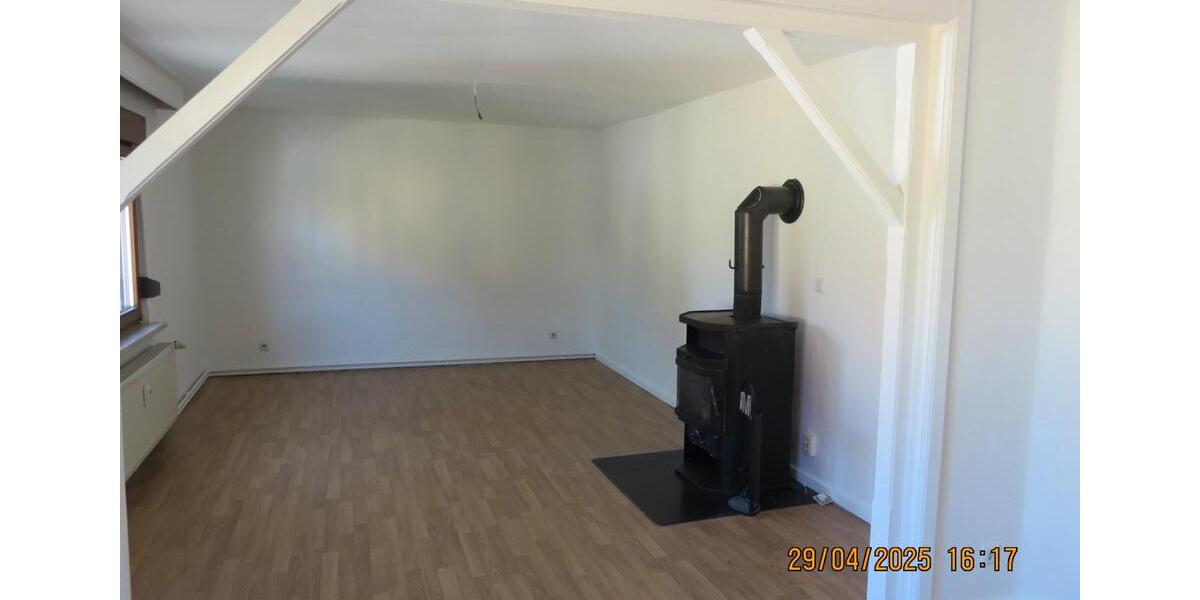 Etagenwohnung Buttstädt - 5 Zimmer, 149 m&sup2;, 670&euro; | Angebot:26645941