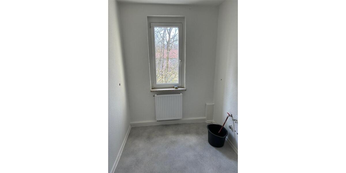 Etagenwohnung Lichtenstein (Sachsen) - 2 Zimmer, 50 m&sup2;, 327&euro; | Angebot:21540078