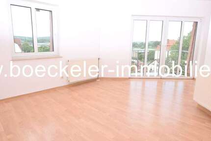 Wohnung Naumburg - 3 Zimmer, 63 m&sup2;, 390&euro; | Angebot:25991114