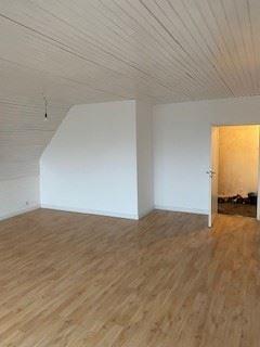 Etagenwohnung Quickborn - 4 Zimmer, 100 m&sup2;, 1.275&euro; | Angebot:24223537