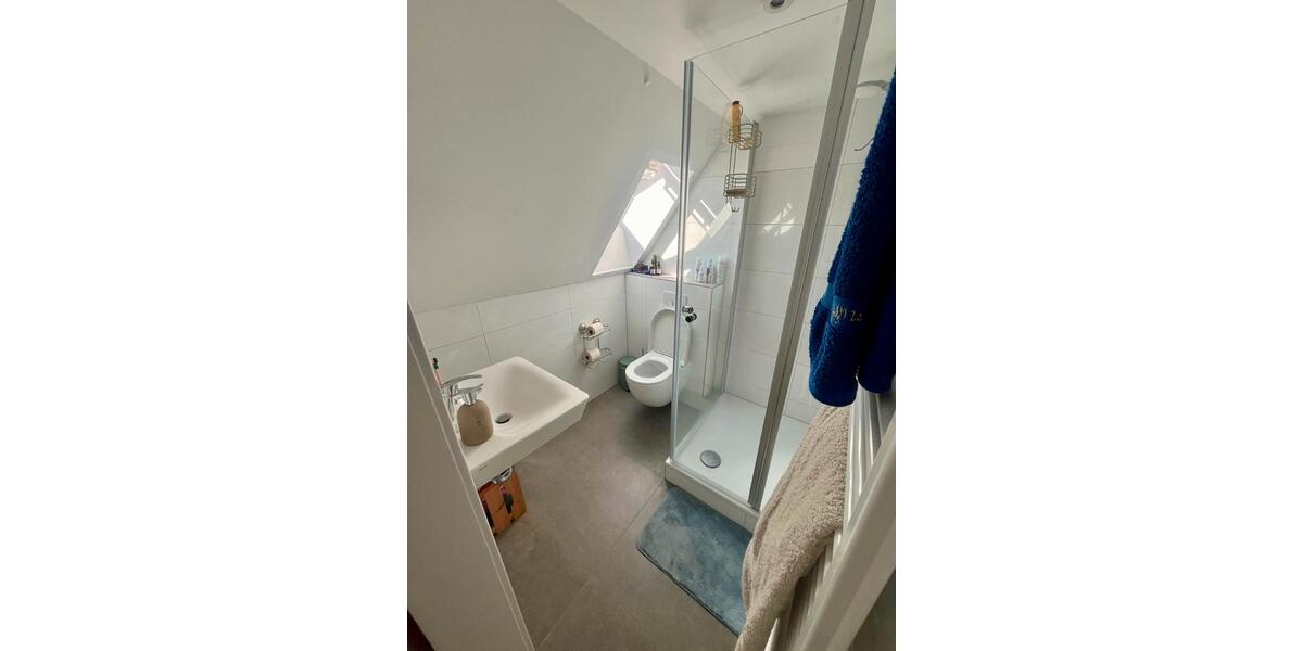 Dachgeschoßwohnung Bad Salzuflen - 4 Zimmer, 80 m&sup2;, 750&euro; | Angebot:25972401