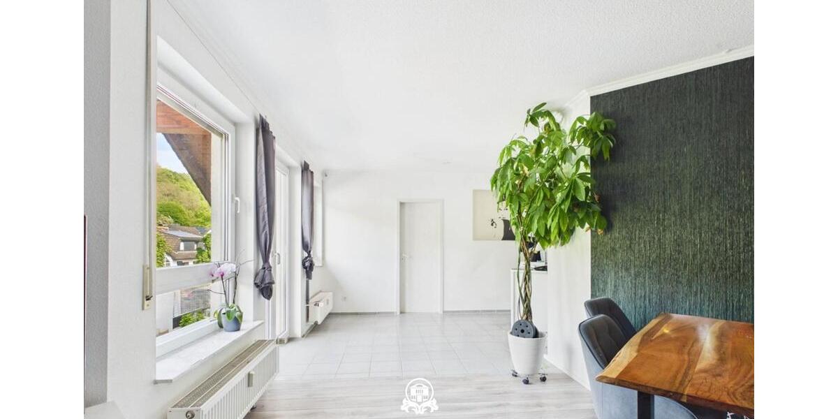 Dachgeschoßwohnung Bad Neuenahr-Ahrweiler Ahrweiler - 3 Zimmer, 104 m&sup2;, 900&euro; | Angebot:26563080