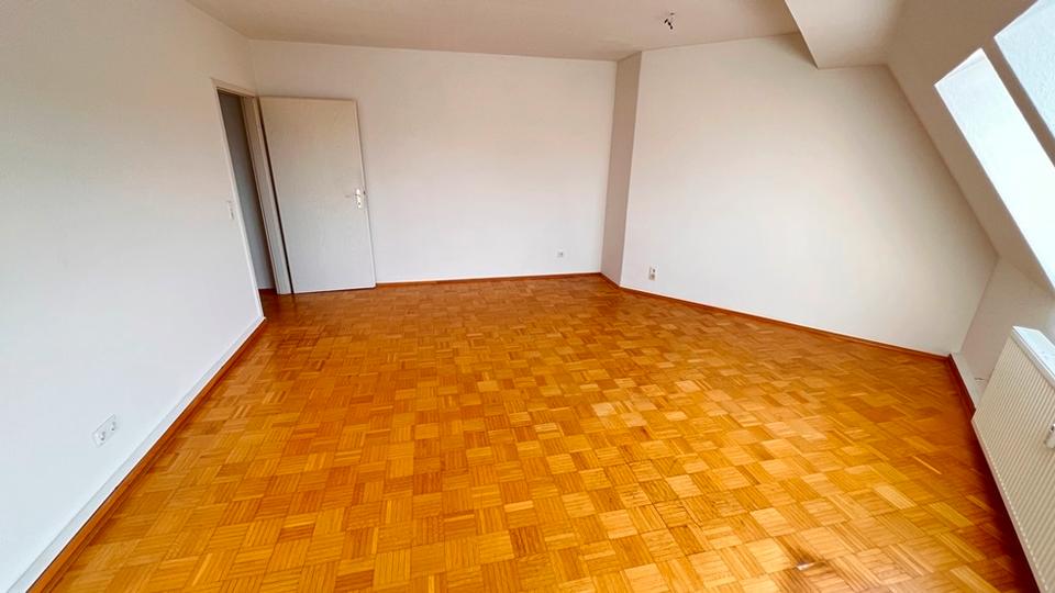 Dachgeschoßwohnung Magdeburg Nordwest - 3 Zimmer, 80 m&sup2;, 799&euro; | Angebot:26266519