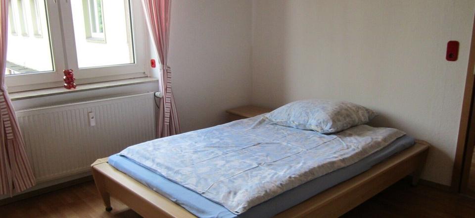 Wohnen auf Zeit Hameln - 3 Zimmer, 101 m&sup2;, 450&euro; | Angebot:23863069