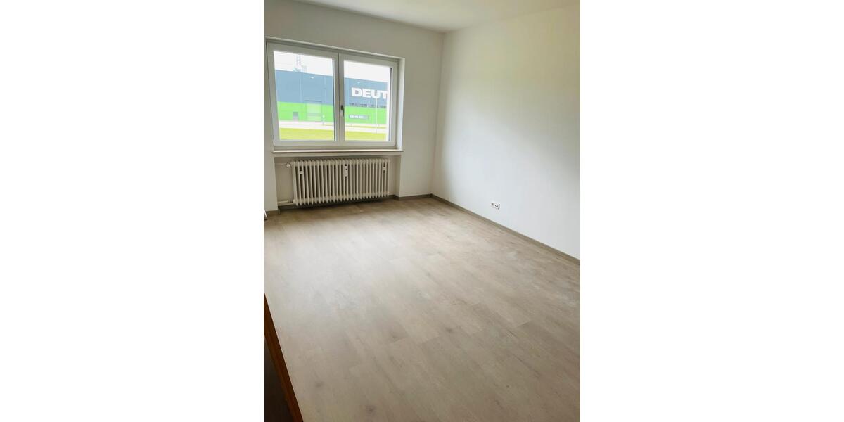 Etagenwohnung Lauingen (Donau) - 3 Zimmer, 89 m&sup2;, 1.000&euro; | Angebot:26023265