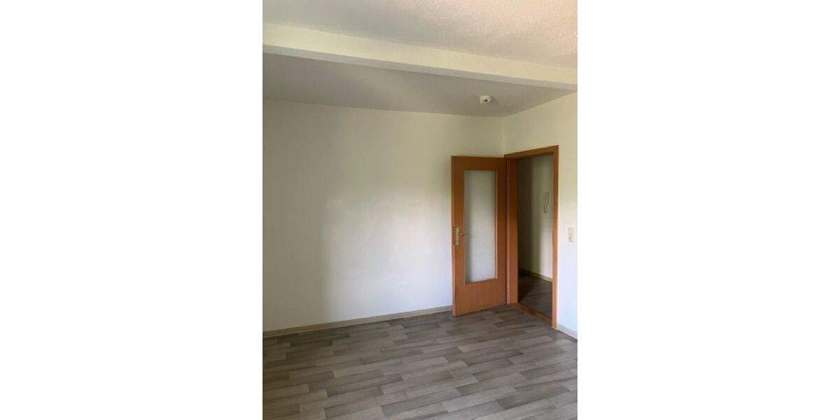 Etagenwohnung Lauta Torno - 2 Zimmer, 60 m&sup2;, 360&euro; | Angebot:25694755