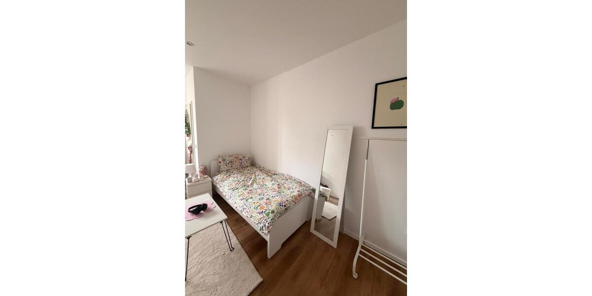 Wohnen auf Zeit Bochum Günnigfeld - 1 Zimmer, 13 m&sup2;, 450&euro; | Angebot:26094125