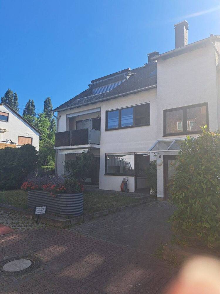**Große Erdgeschoßwohnung mit Terrasse, seniorenfreundlich !, KAUFEN statt mieten!!***