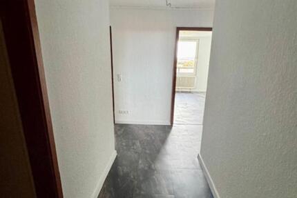 Wohnung Salzgitter - 3 Zimmer, 85 m&sup2;, 680&euro; | Angebot:25232443