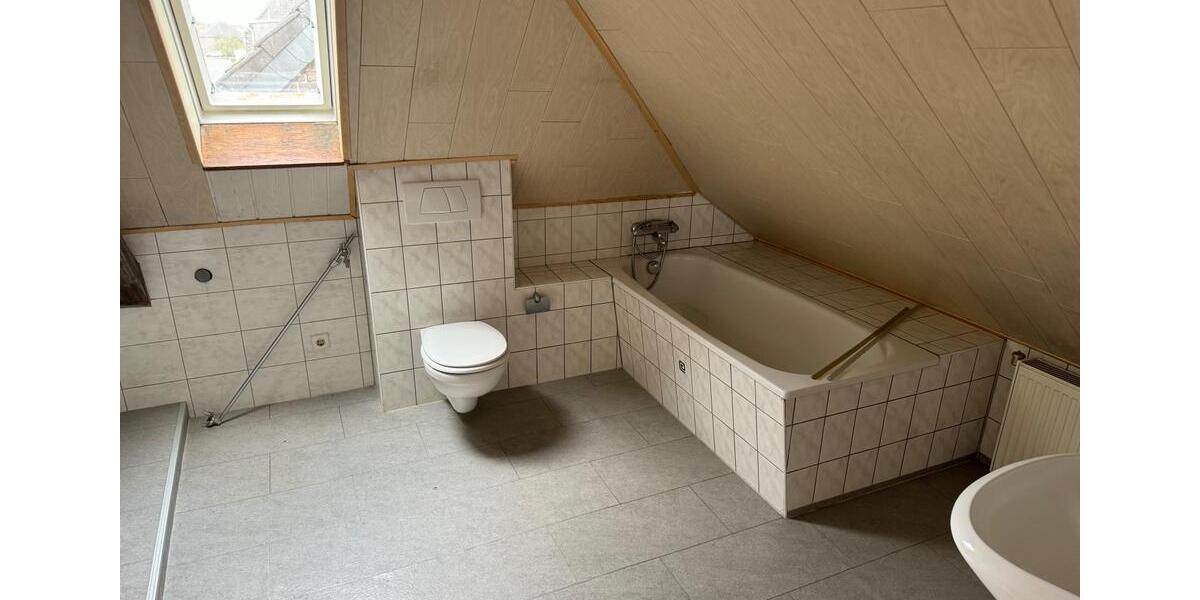 Etagenwohnung Bedburg-Hau Hau - 3 Zimmer, 85 m&sup2;, 830&euro; | Angebot:24535148