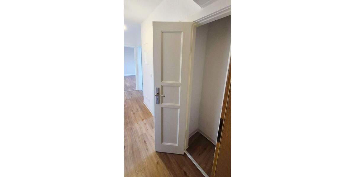 Etagenwohnung Rostock Stadtmitte - 2 Zimmer, 50 m&sup2;, 490&euro; | Angebot:25244634